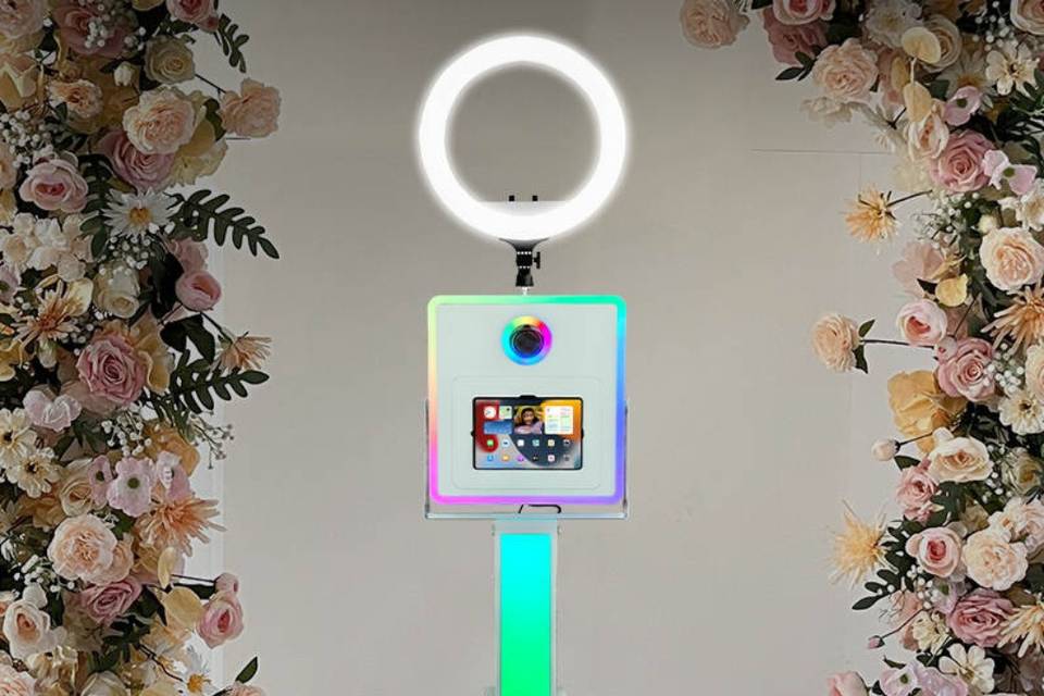 Professional DSLR Photo Booth