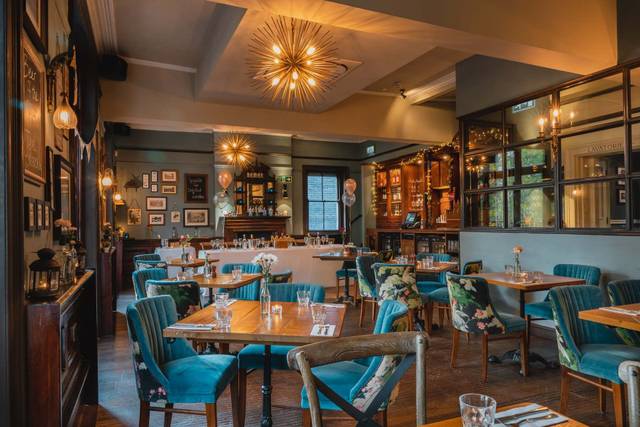 The Swan, Hyde Park