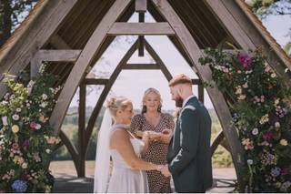Elaina The Celebrant