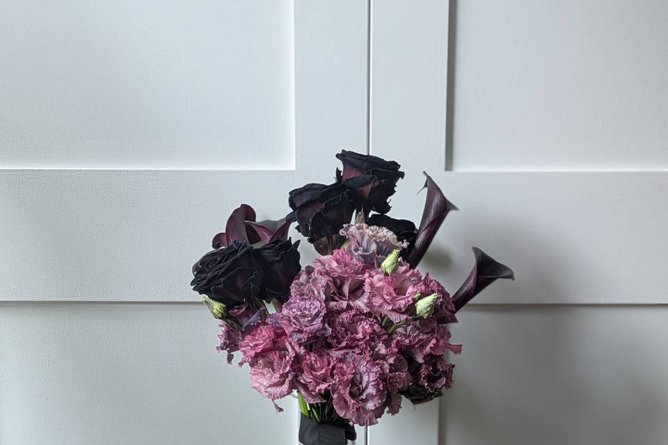 Dark dramatic bouquert