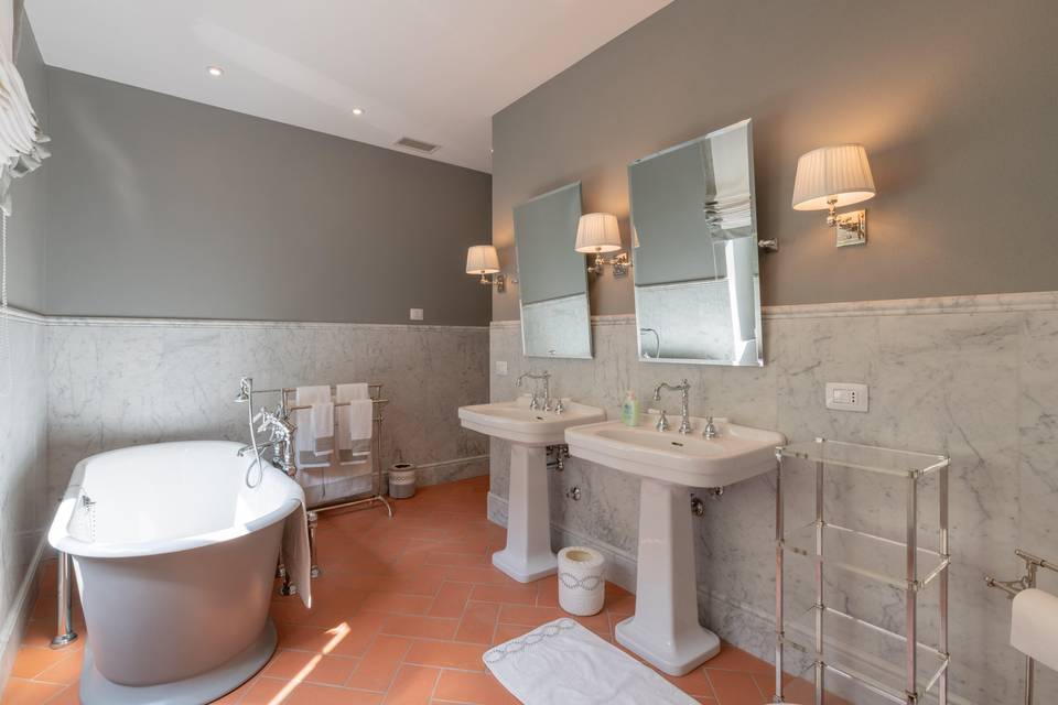 Ensuite bathroom