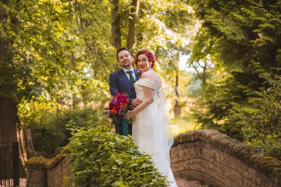 On the kissing bridge