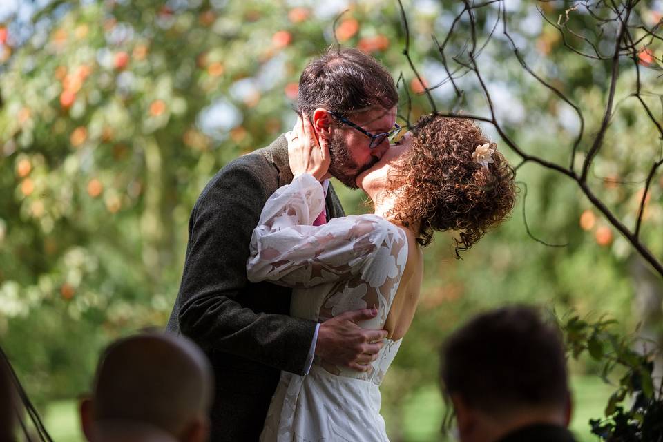 Herefordshire orchard wedding