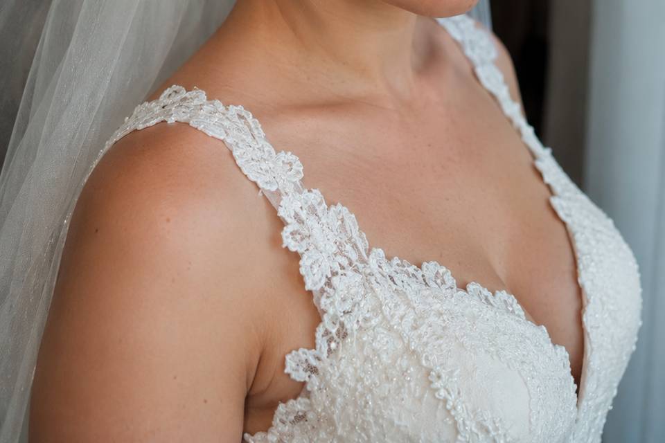 Bridal smoky eyes.