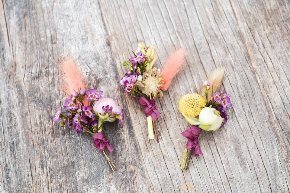 Colourful buttonholes