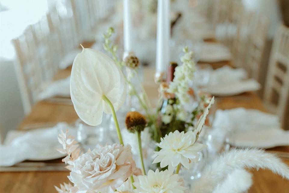 Elegant table arrangements