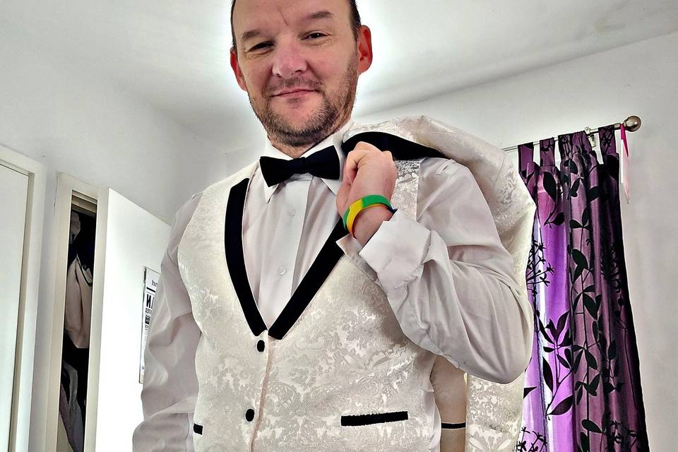 Celebrant tux