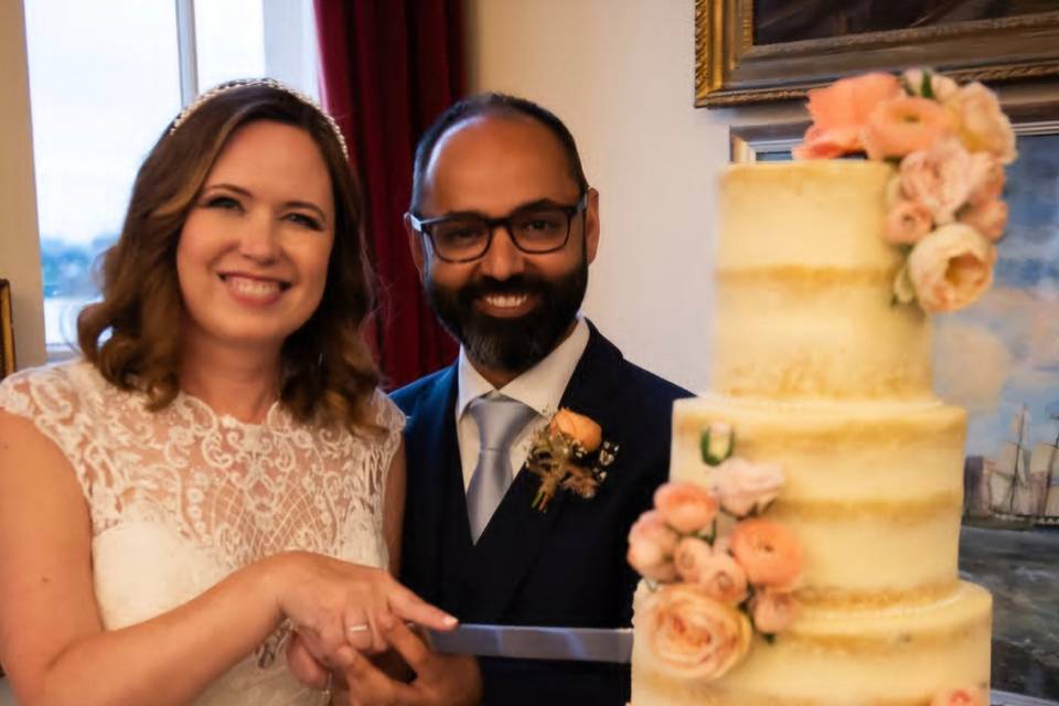 Lovely bride Mariette