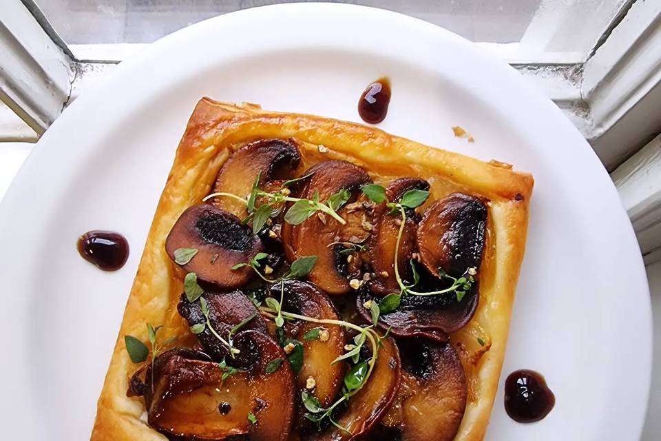 Truffle, mushroom, cashew Tart