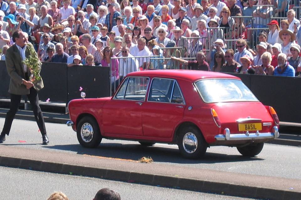 Basil Fawlty Car Thrashing