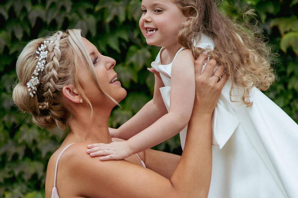 Bride and the flower girl