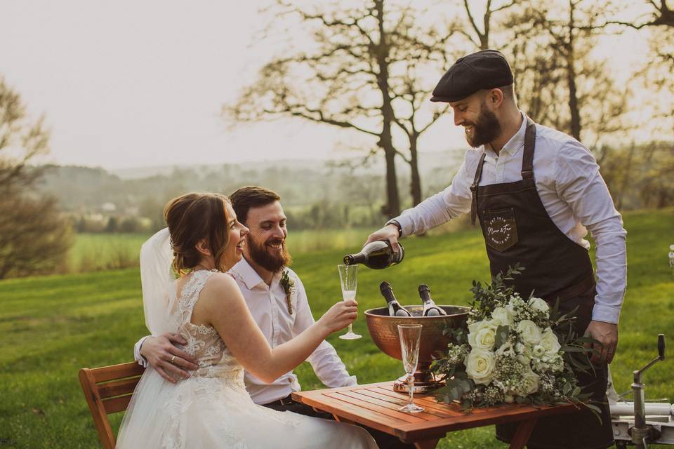 Near And Far Mobile Bar in Hampshire - Mobile Bar Services | hitched.co.uk