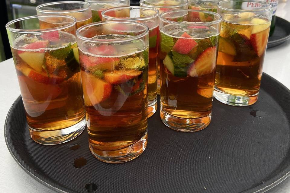 Pimms & Lemonade