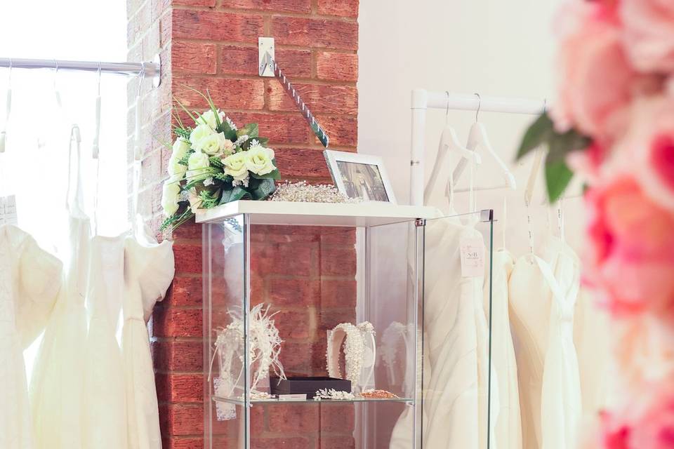 Vanity mirror