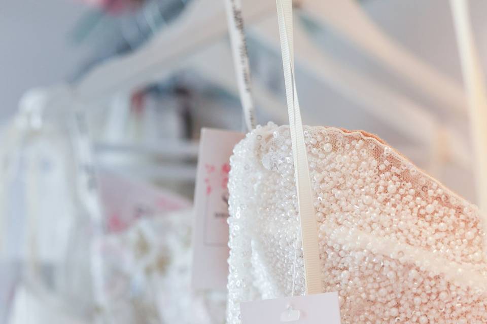 Veil display
