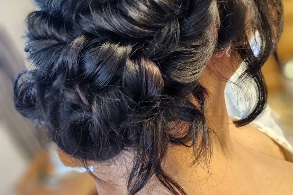 Victoria Louise Bridal Hair