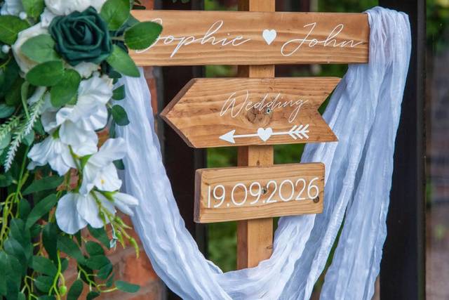 Rushton’s Rustic Hire