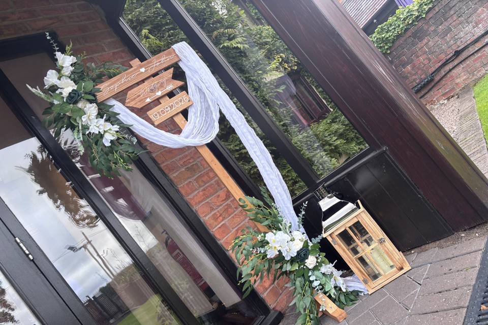 Wedding this way sign