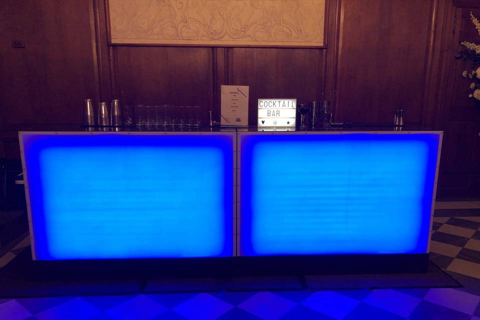 Spin And Shake Mobile Bar Hire London