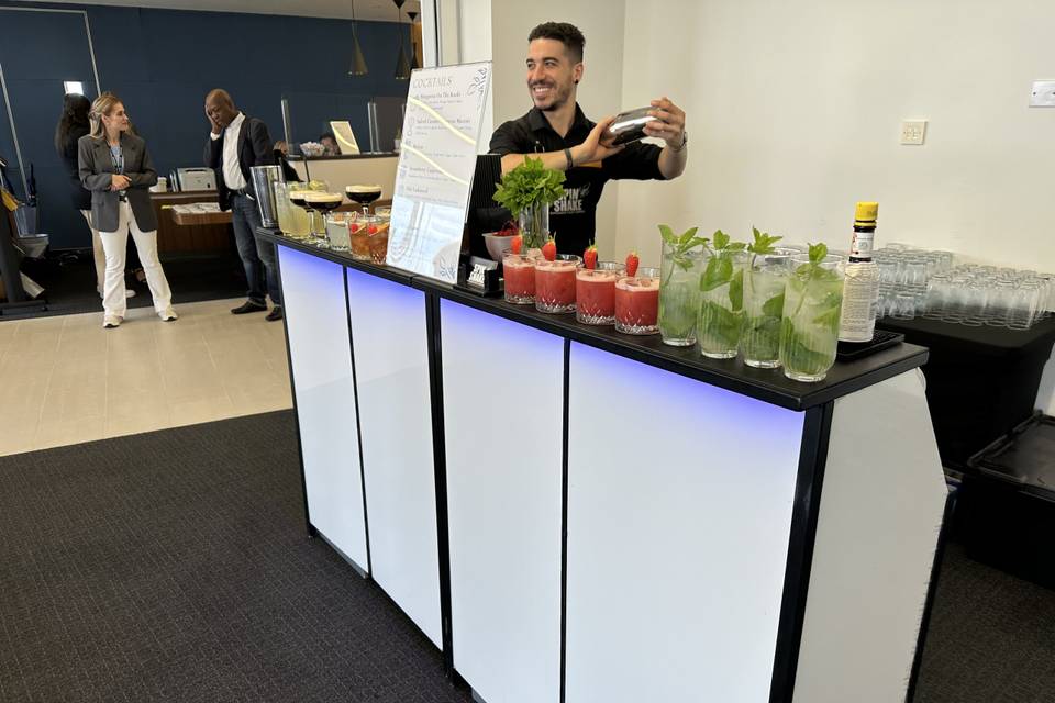 Spin And Shake Mobile Bar Hire London
