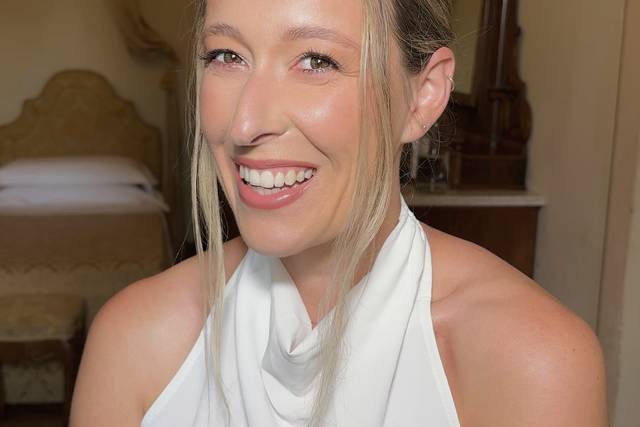 HACM Professional Makeup Artist