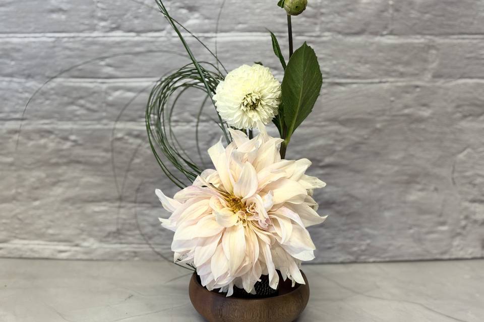 Contemporary centre piece