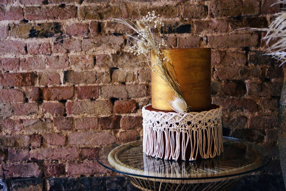 Wicker Table Cake Stand