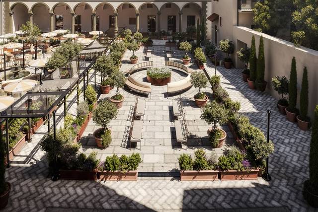 04-courtyard_2_409555-174835961193935