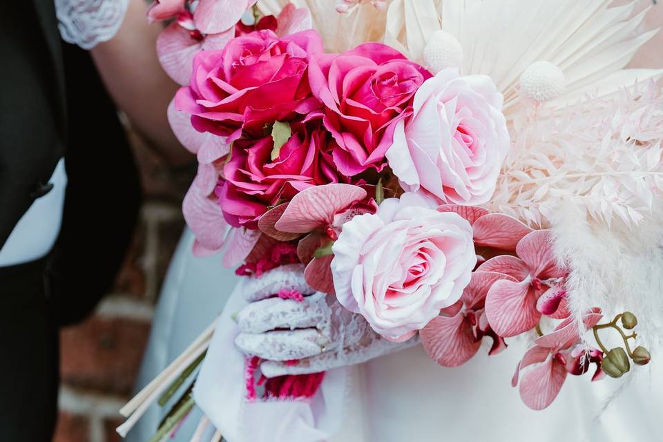 City Wedding Bouquet Details