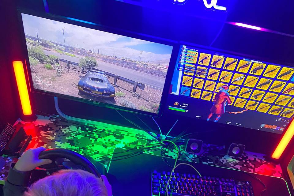 Gaming pc and Racing Sim