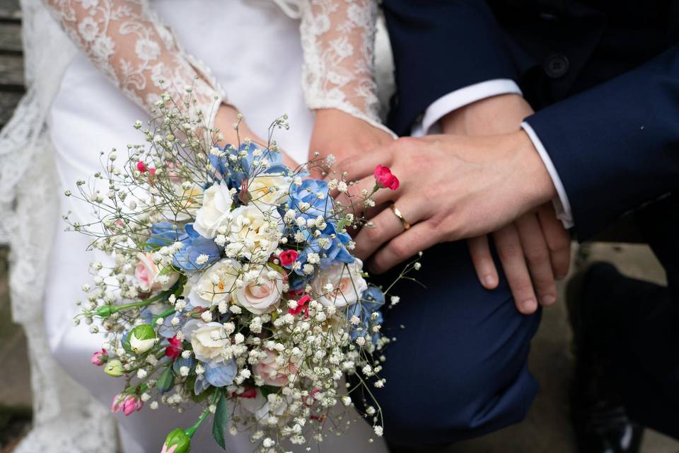 Flowers and rings