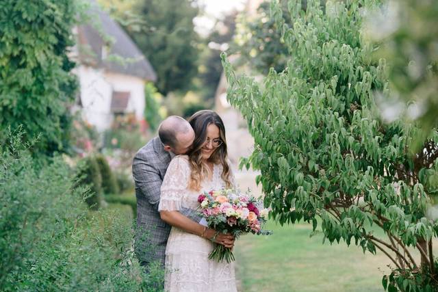 Relaxed summer wedding