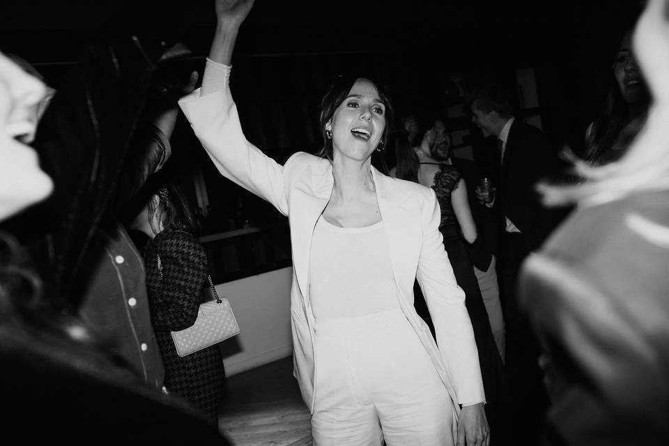 People dancing