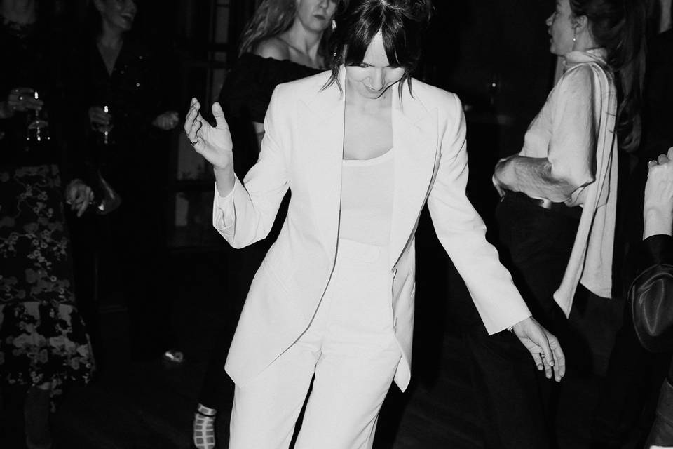 People dancing