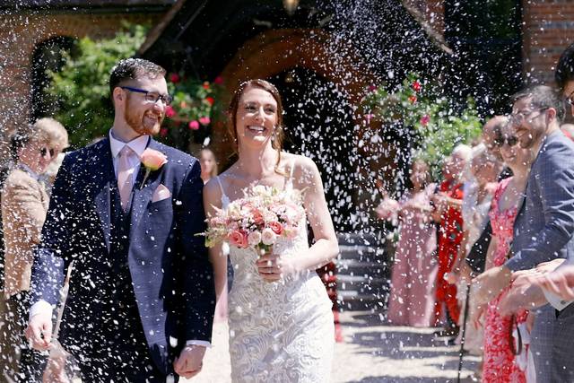Ivory and Stone Weddings