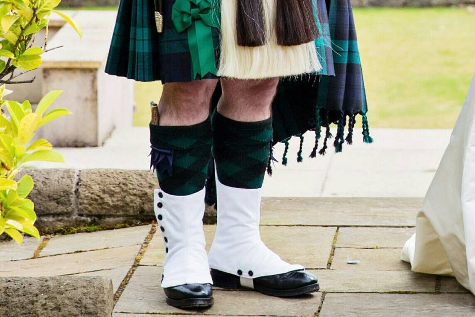 Thistle Piping Central Scotland