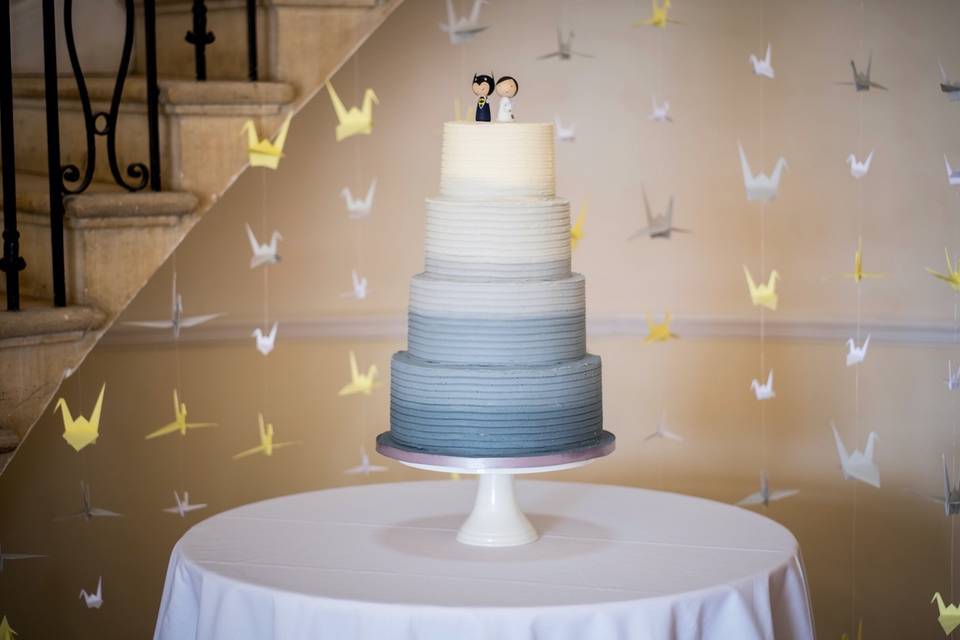 Themed wedding cake