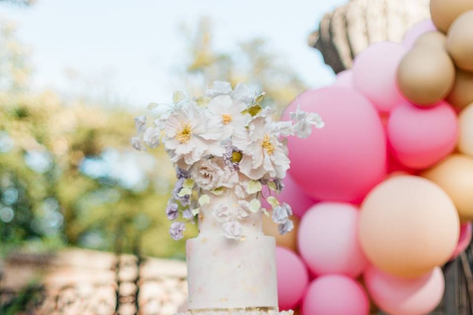 Luxury Garden Wedding Cake