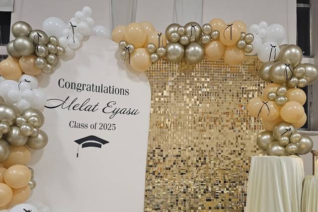 Graduation decor