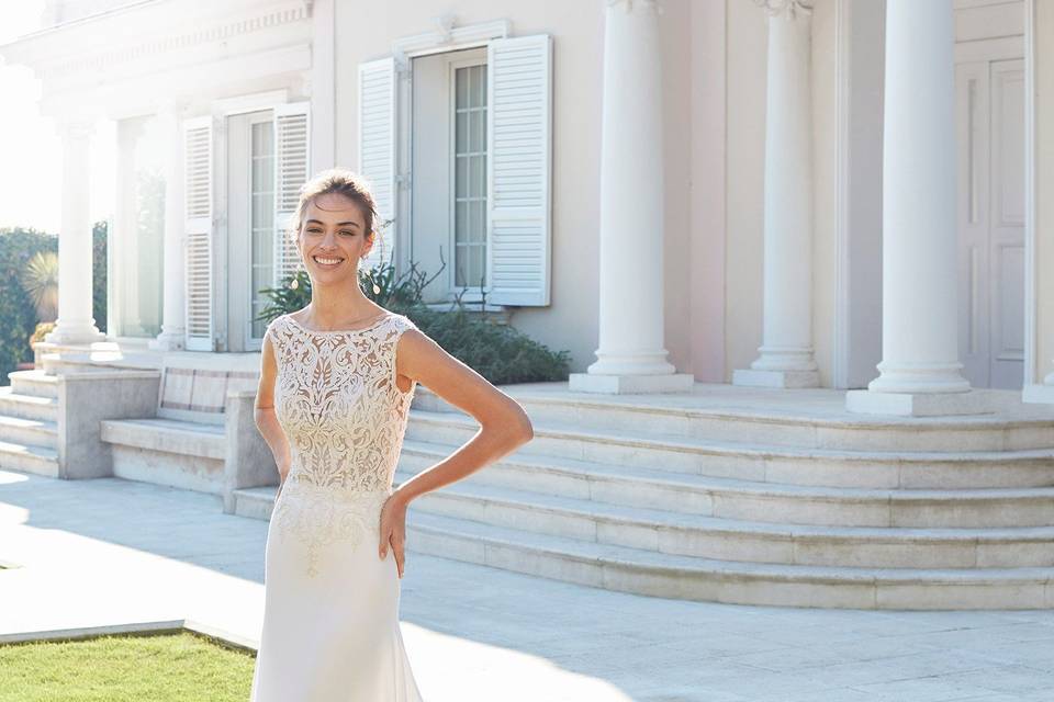 Lace bodice