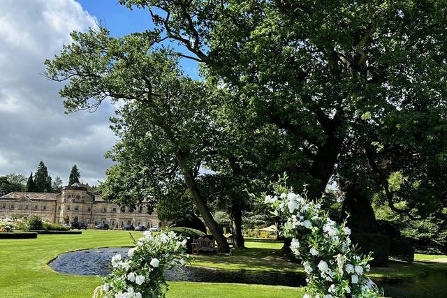 Ambience-York-Floral-Pillars