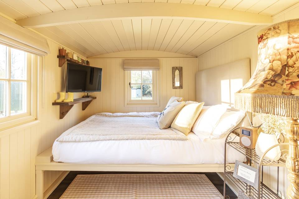 Beekeeper Shepherds Hut