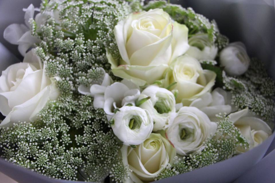 Winter white bouquet