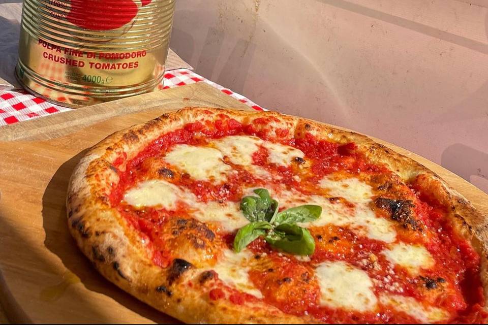 Margherita pizza