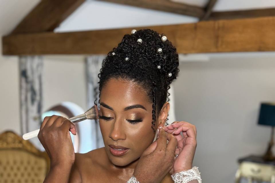 Golden bridal glam