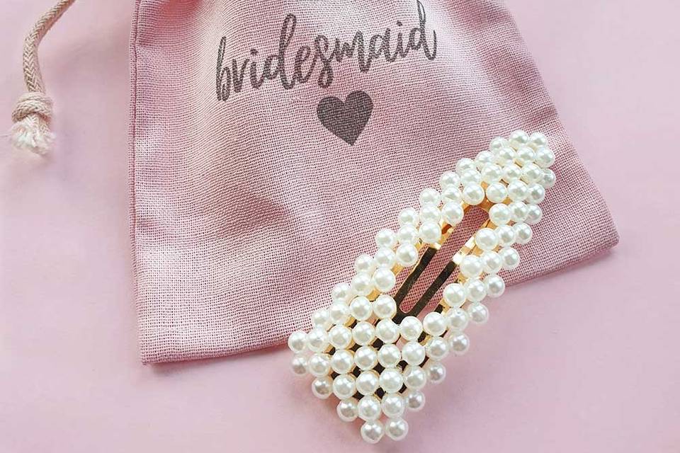 Bridesmaid Pearl Clasp