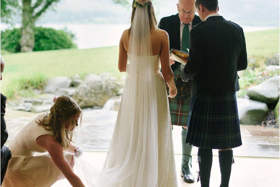 Scottish lochside wedding