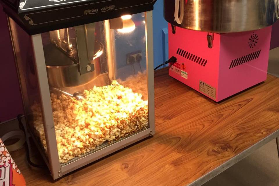 Popcorn and candy floss
