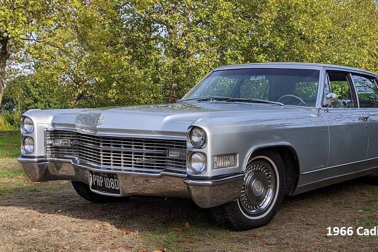 1966 Cadillac Fleetwood in sil