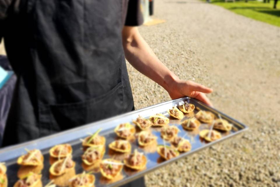 Tamarind duck poppadums